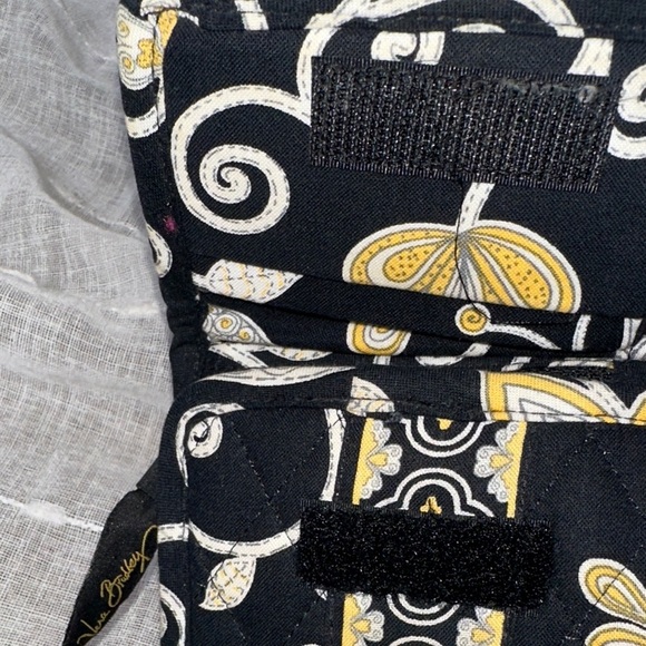 Vera Bradley Yellow Bird Pattern Small Euro Tri Fold Wallet Designer EUC Velcro - Picture 3 of 14